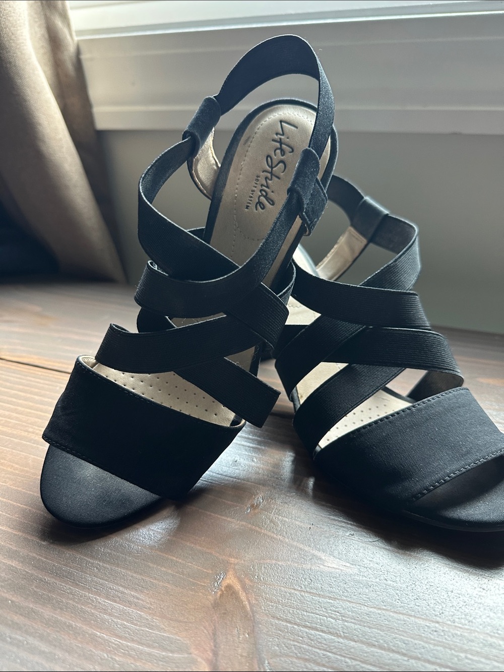 Life Stride “Charlotte” Black Strappy Heeled Sandals for Women Size 8